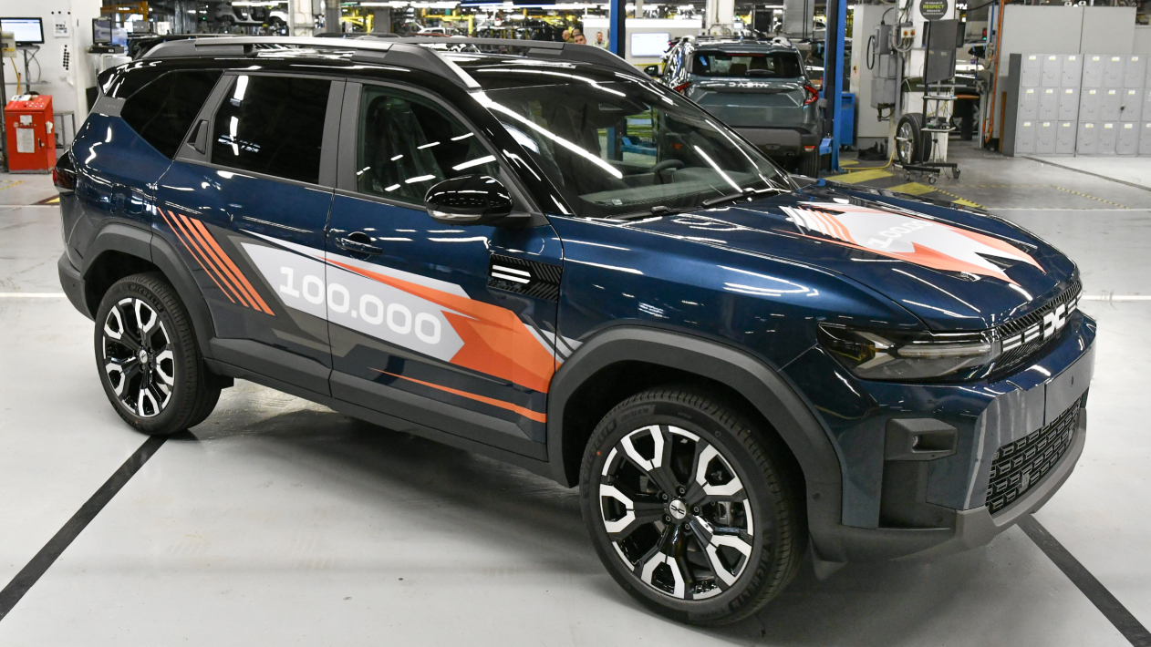 uzina-mioveni-produce-vehiculul-dacia-bigster-100000